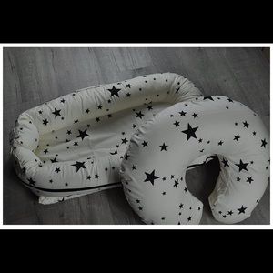 Boppy pillow with matching dockatot cover+ extra